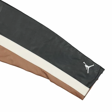 Travis Scott Jordan 1 Low Apparel Kollektion