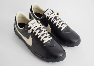 Der Bode Nike Astro Grabber Black von oben