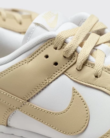 Dunk Low Team Gold Detail