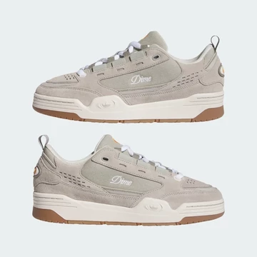 Beide Dime adidas Adi2000 Light Brown Schuhe von außen