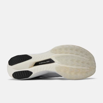 District Vision x New Balance SC Elite V5 Grey Sohle