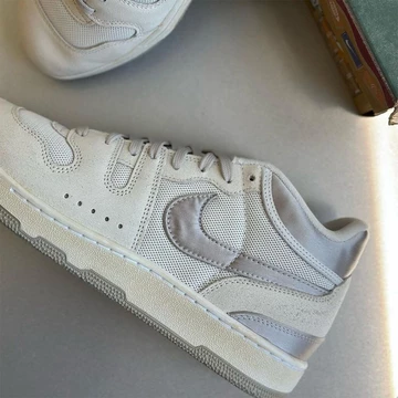 Social Status Nike Mac Attack