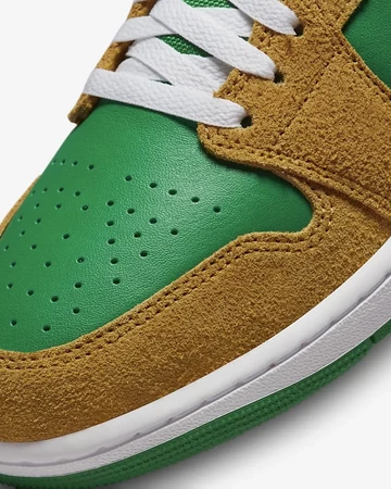 Jordan 1 Mid Watermelon Details ToeBox