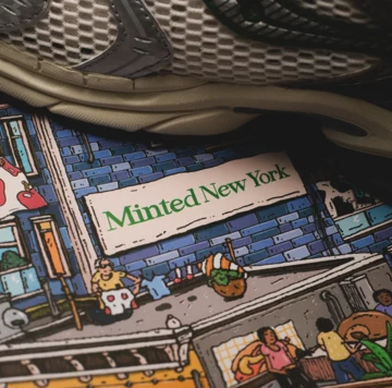 Minted NY Saucony ProGrid Triumph 4 Detail mit Box