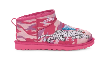 Palace x UGG Classic Ultra Mini Boot Tiger Pack Außenseite