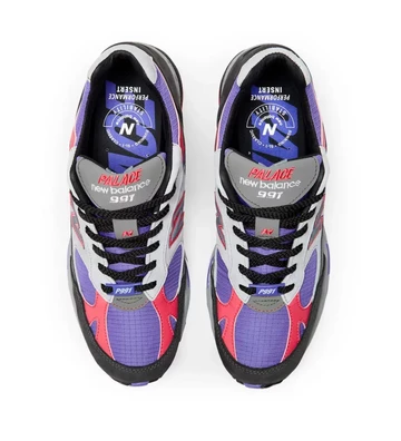 Palace New Balance 991 Black von oben