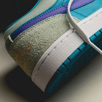 Jordan 1 Low Aquatone Pistachio