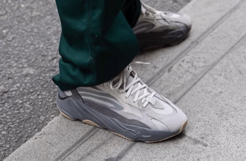 adidas Yeezy Boost 700 V2 Tephra