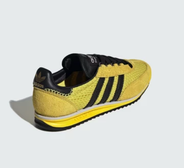 Wales Bonner adidas SL76 Yellow leicht schräg von hinten