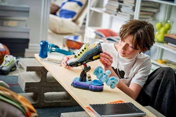 Nike x LEGO Set 43025 Air Max 95 Mood