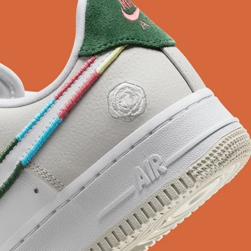Air Force 1 Low All Petals United Ferse