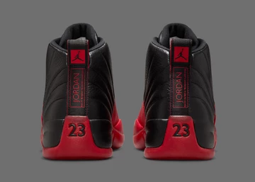 Jordan 12 Flu Game von Hinten