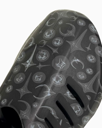 Thug Club × adidas Adifom Iiinfinity Mule Core Black Details Zehen