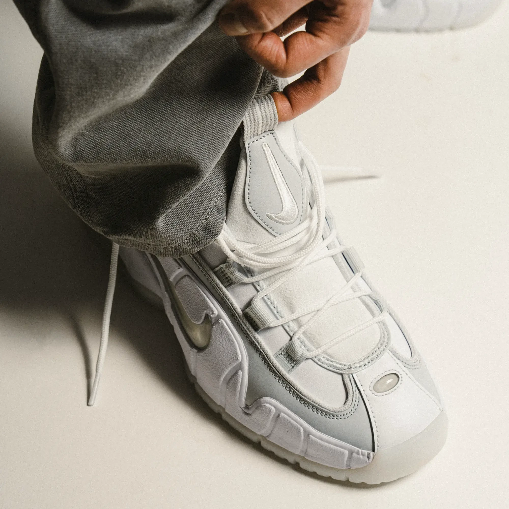 Air max penny 1 white metallic online