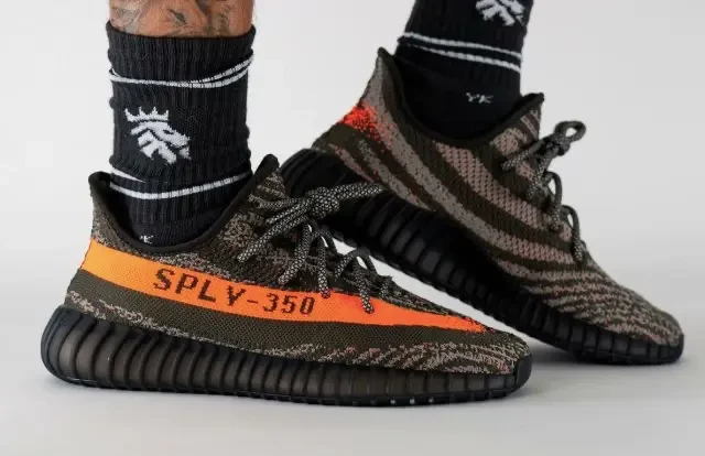 adidas Yeezy 350 V2 Carbon Beluga HQ7045 Dead Stock