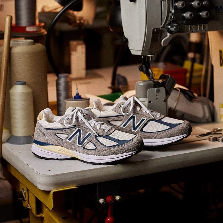 New Balance 990v4 Grey Day U990TA4 | Dead Stock
