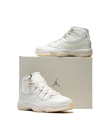 Jordan 11 Grand Finale Schuhkarton
