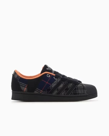 adidas Superstar Supermodified Seite außen