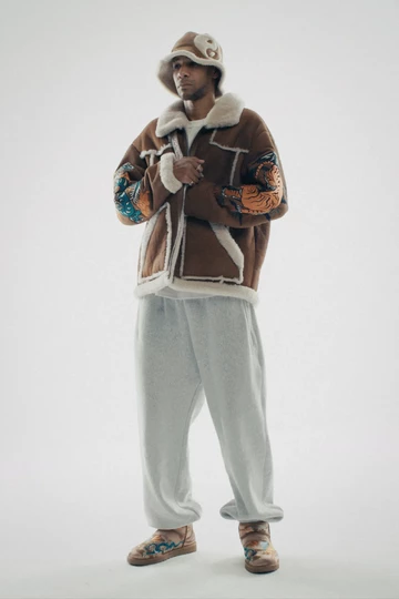 Palace x UGG Classic Ultra Mini Boot Tiger Pack am Model