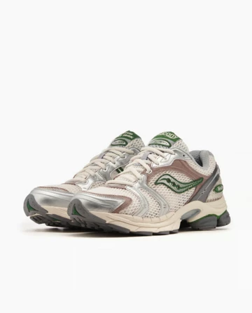 Minted NY Saucony ProGrid Triumph Paar