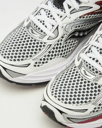 Saucony Pro Grid Omni 9 Silver Red Seite Details 2