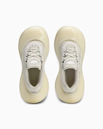 AVAVAV x adidas Moonrubber White Paar von oben