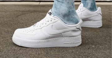 Air Force 1 FlyEase White - On Feet