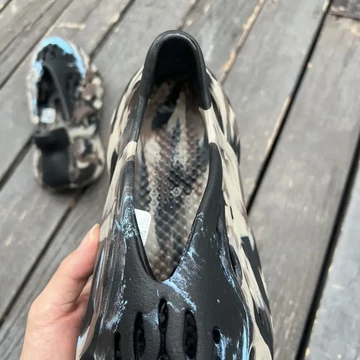 adidas Yeezy Foam Runner MX Azure In Hand