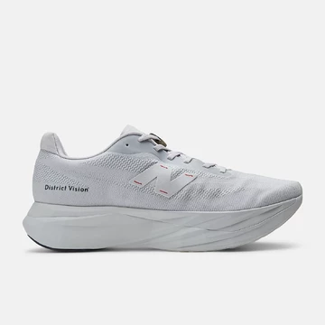 District Vision x New Balance SC Elite V5 Grey Außenseite