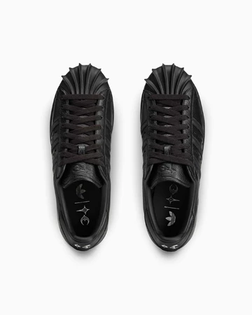 Thug Club x adidas Superstar Vintage Black Paar