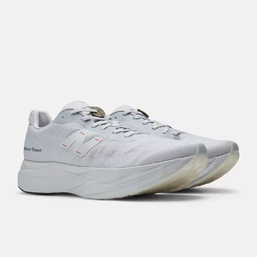 District Vision x New Balance SC Elite V5 Grey Paar