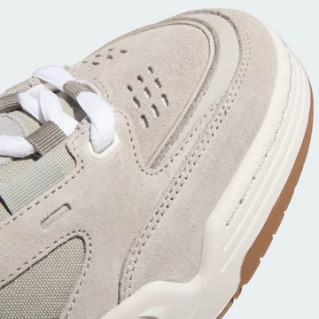 Die Toebox des Dime adidas Adi2000 Light Brown