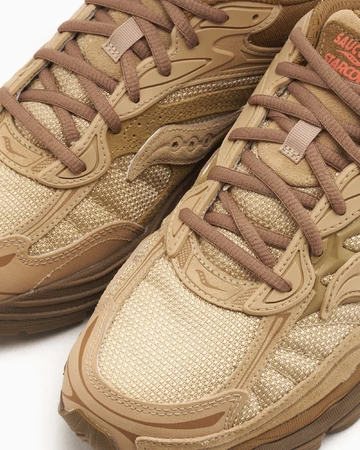 Starcow Paris x Saucony ProGrid Omni 9 Beige Detail Vorderfuß