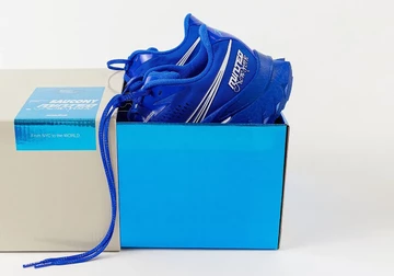 Minted New York x Saucony Endorphin Speed 4 Blue im Karton