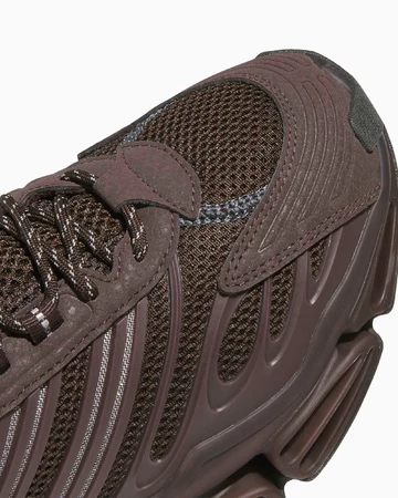 adidas Megaride Brown Zehen Details