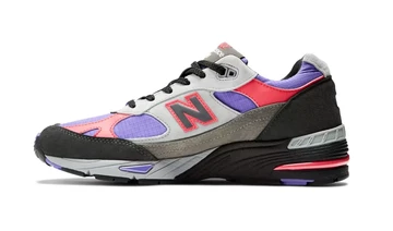 Palace New Balance 991 Black außen