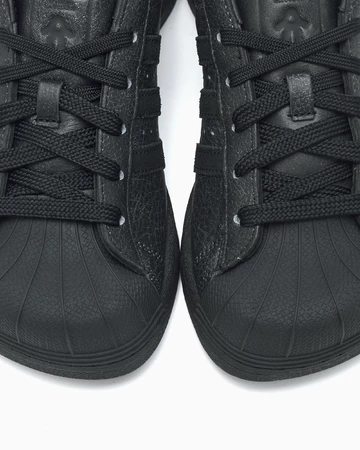 AVAVAV x adidas Superstar Modified Pack Zehen