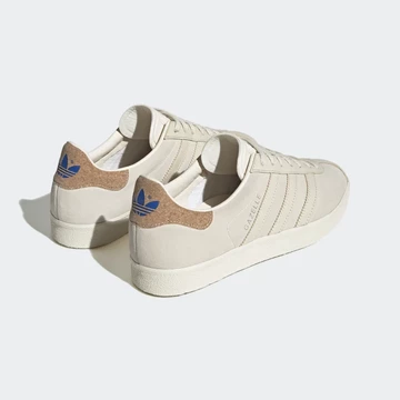 adidas Gazelle 85 Chalk White schräg von hinten