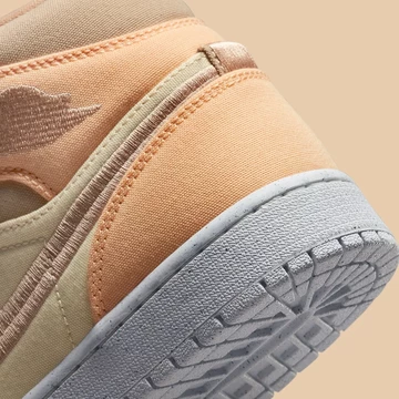 Jordan 1 Mid Muslin Celestial Gold Ferse