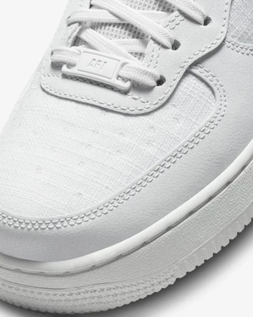 Air Force 1 Mid Jade Ice Detail Toebox