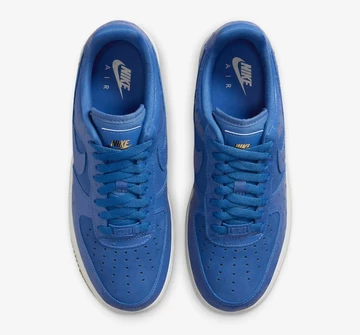 Der Air Force 1 Low LX Blue Ostrich von oben