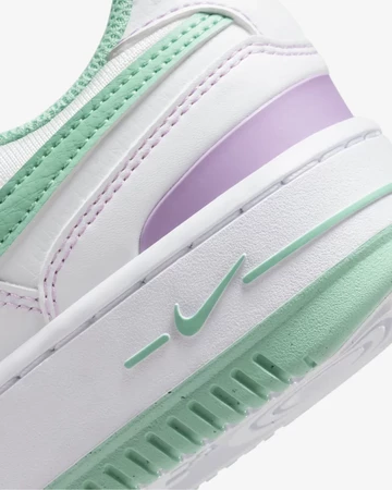 Nike Gamma Force Emerald Rise details ferse