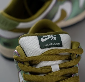 Alexis Sablone Nike SB Dunk Low Oil Green Detail Laces