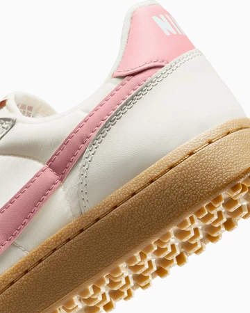 Nike Field General Rust Pink Ferse Details