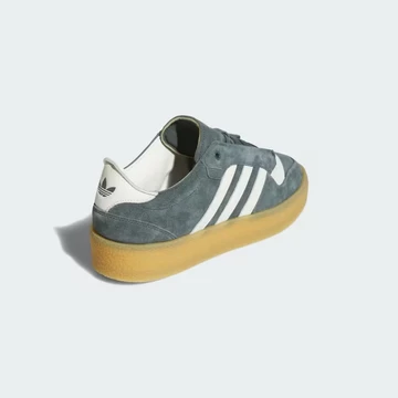 adidas Rivaly Crepe Legend Ivy schräg von hinten