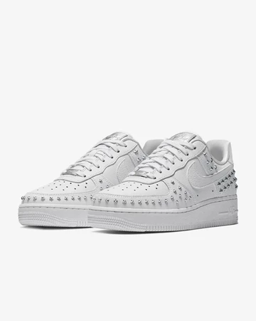 Air Force 1 07 Studded Paar seitlich