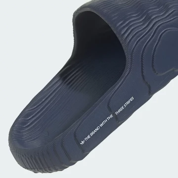adidas adilette 22 Dark Blue Detail Ferse