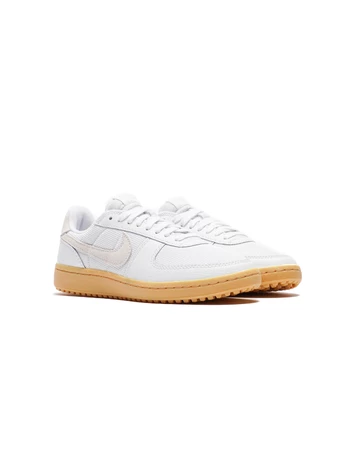Nike Field General 82 SP White Gum schräg frontal