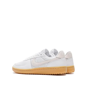 Nike Field General 82 SP White Gum schräg von hinten