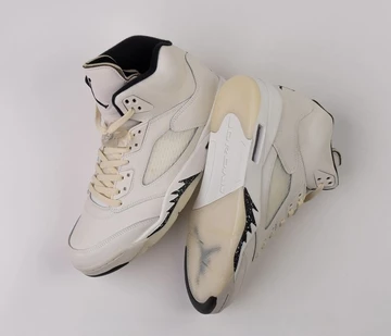 Jordan 5 SE Sail Paar liegend